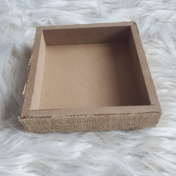 "Fall In Love" Festive Fall Home Decor - Picture 4 of 4